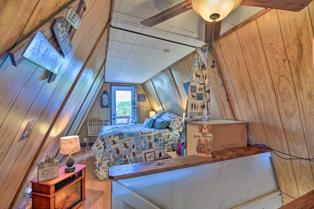 Charming Lake Creek Cabin With Pool Access And Decks Granbury Exterior foto